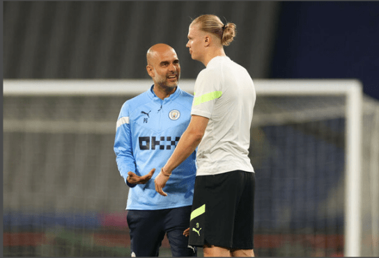 泰山磐石迎来青春风暴 鲁沪将士抵达力明备战围甲（青春风潮席卷泰山磐石，鲁沪将士会师力明备战围甲）